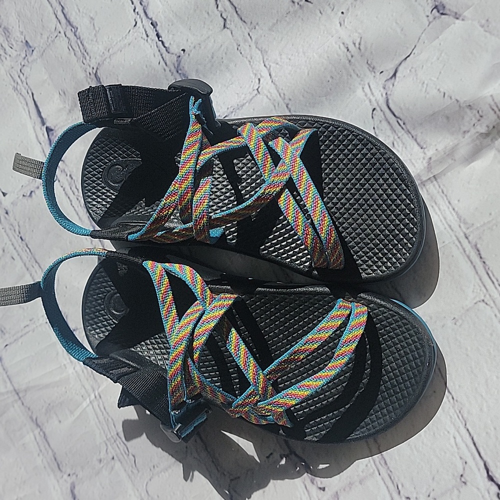EUC Chaco kids sandals 2